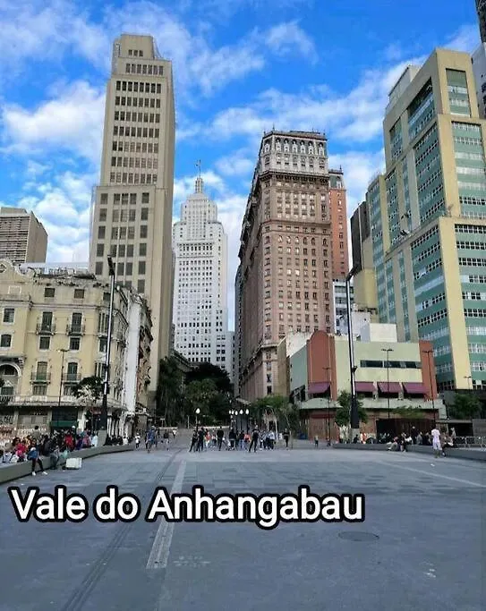 Apartamento Studio Black House Com Garagem Gratuita, Piscina, Ao Lado Do Metro E 25 De Marco São Paulo